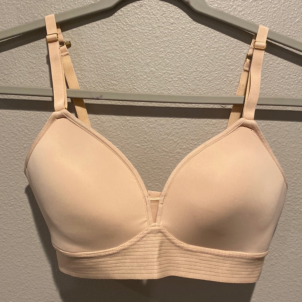 Lively The Spacer Bra 32D Toasted Almond Beige Tan Wireless No Wire T shirt